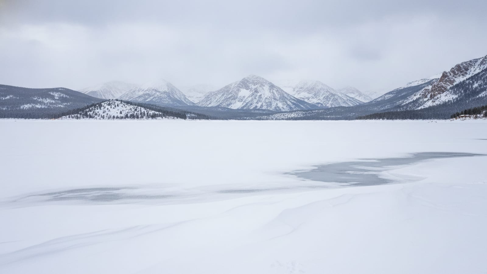 Eleven Mile Reservoir frozen in midwinter